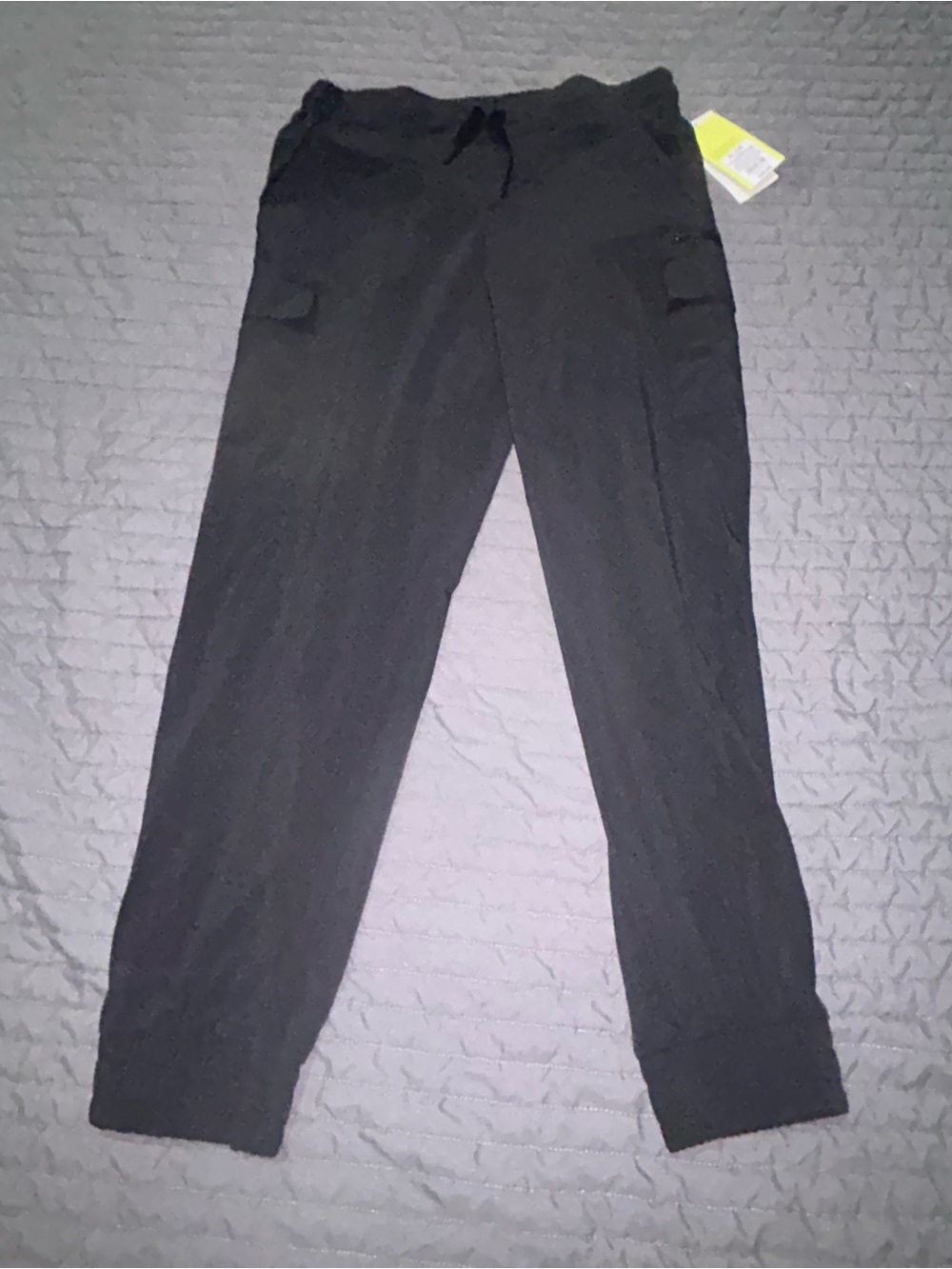 Black all in motion Kids XL/Women’s XS Cargo Joggers